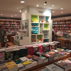 Espaço Itaú de Cinema - Tem uma livraria dentro