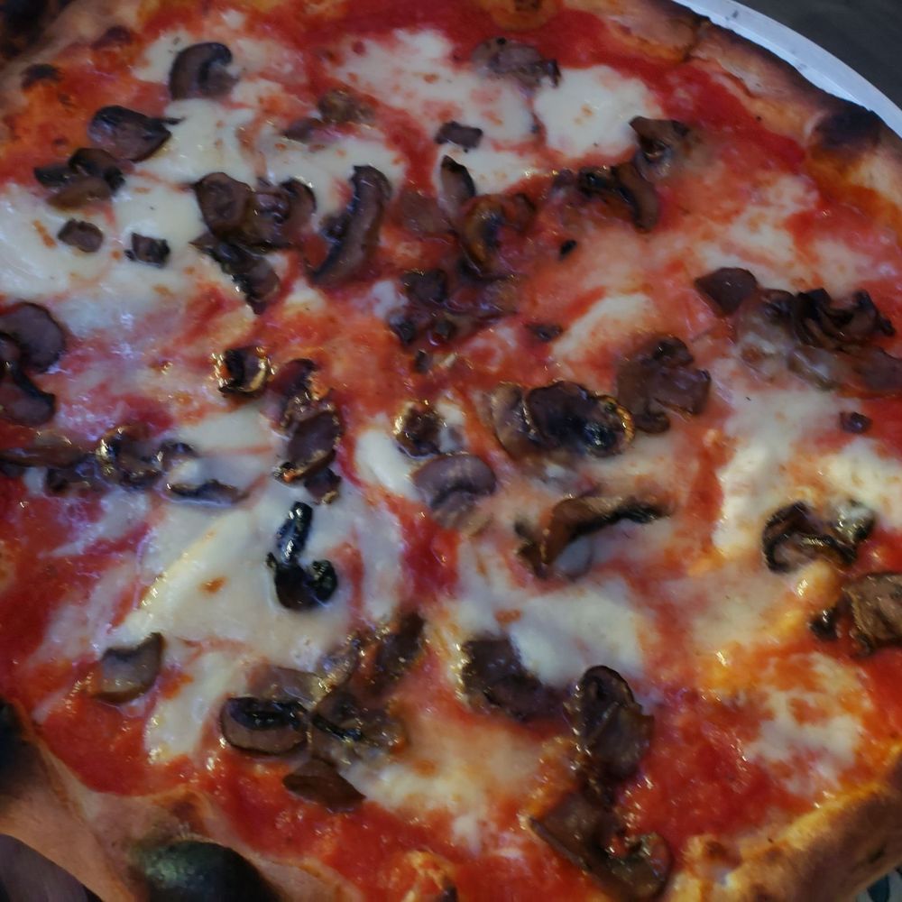 Mezzaluna - Fungi pizza - Italian Near Me - New York, New York