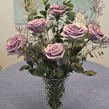 Little Green House Florist - Florists Near Me - Big Bear Lake, California