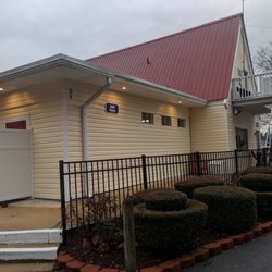 Fayetteville RV Resort - Bath house & laundry