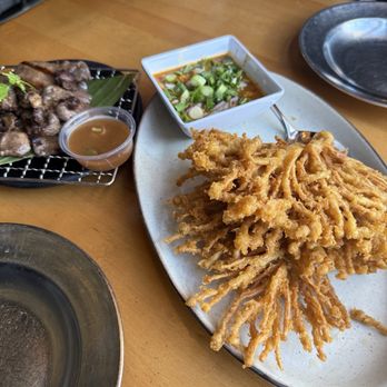 Kin Len Thai Night Bites - Fried mushroom Enoki Fritters W/ Spicy Lime Dressing and Grilled Beef Tongue - Thai Near Me - Seattle, Washington