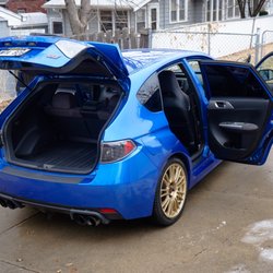 Minty Auto Detailing - Minty Auto Detailing checks every crack and crevice for dirt and debris!