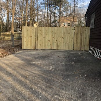 Adiches Concrete & Construction - Fence - General Contractors Near Me