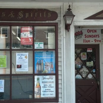 Allendale Wine Shoppe - Entrance - Beer, Wine & Spirits Near Me - Allendale, New Jersey