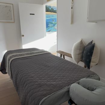 J Bird Wellness - Massage Therapy Near Me - Encinitas, California