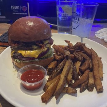Brixx & Barley - Bars Near Me - Long Beach, New York Brixx & Barley - Bars Near Me - Long Beach, New York