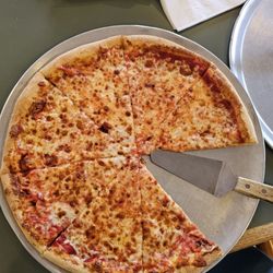 Apollo's Family Pizzeria - Pizza