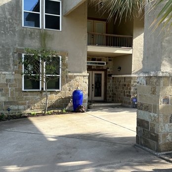 The Perry River House - Entrance to the home - Bed & Breakfast Near Me - Bastrop, Texas The Perry River House - Entrance to the home - Bed & Breakfast Near Me - Bastrop, Texas