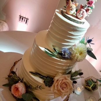 Sweet Traders - Wedding Cake - Bakeries Near Me - Huntington Beach, California Sweet Traders - Wedding Cake - Bakeries Near Me - Huntington Beach, California