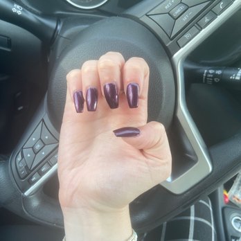 Anthony Vince Nail Spa - Nail tips uneven - Nail Salons Near Me - South Windsor, Connecticut