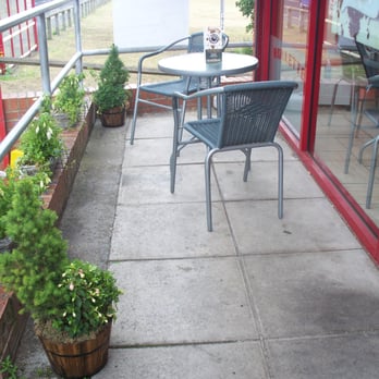 Rollette Cafe - Cafes Near Me - Leeds, XWY