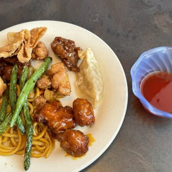 Chen’s Buffet - My wife's choices from the buffet - Chinese Near Me - Paola, Kansas