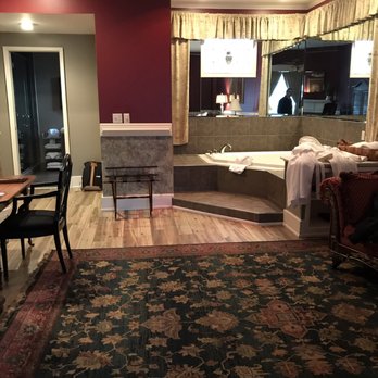 The Inn on Broadway - Luxury suite - Hotels Near Me - Rochester, New York The Inn on Broadway - Luxury suite - Hotels Near Me - Rochester, New York