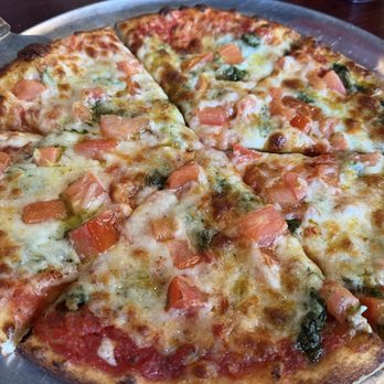 Aspendos Italian Cuisine - Margarita Pizza - Italian Near Me - Jacksonville, Florida Aspendos Italian Cuisine - Margarita Pizza - Italian Near Me - Jacksonville, Florida