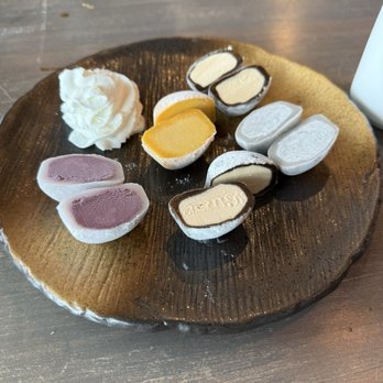 Kuro Sushi - Various mochi ice cream - purple yam, mango, passion fruit, black sesame seed. - Sushi Bars Near Me - Bellevue, Washington