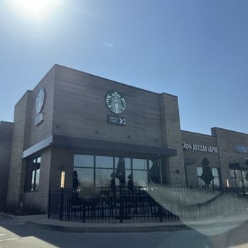 Starbucks - Coffee & Tea Near Me - Indianapolis, Indiana