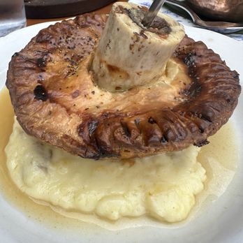 Armitage Alehouse - Chicken Pot Pie with bone marrow - Pubs Near Me - Chicago, Illinois Armitage Alehouse - Chicken Pot Pie with bone marrow - Pubs Near Me - Chicago, Illinois