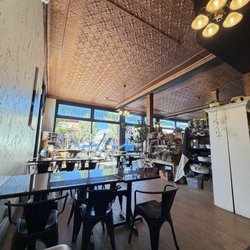 Sugarlump - The cafe space.