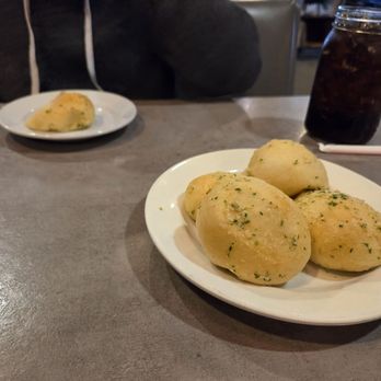 Red's Barbecue & Grillery - Fresh butter garlic rolls right outta the oven! - Barbeque Near Me - Simi Valley, California Red's Barbecue & Grillery - Fresh butter garlic rolls right outta the oven! - Barbeque Near Me - Simi Valley, California