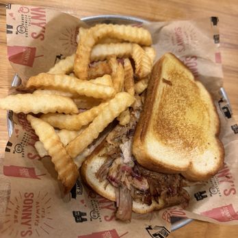Sonny's BBQ - Barbeque Near Me - Vero Beach, Florida