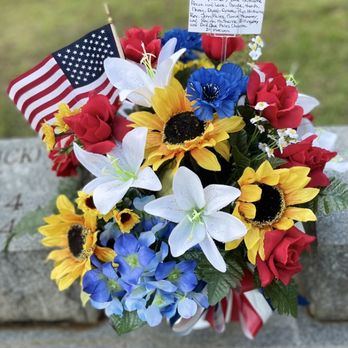Friendly Florist - Florists Near Me - Maben, Mississippi