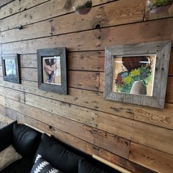 Kayak Cafe - Cool artwork