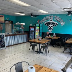 PINCHES TACOS SHACK