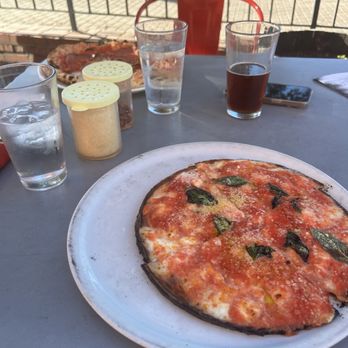 Il Lazzarone - Margherita Pizza (gluten free cauliflower crust) - Pizza Near Me - Kansas City, Missouri Il Lazzarone - Margherita Pizza (gluten free cauliflower crust) - Pizza Near Me - Kansas City, Missouri