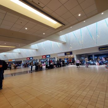 Fox Rent A Car - Rental car center (long line at Fox) - Car Rental Near Me - Phoenix, Arizona Fox Rent A Car - Rental car center (long line at Fox) - Car Rental Near Me - Phoenix, Arizona