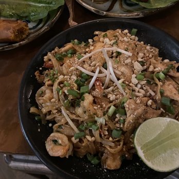 Achara - Chicken pad Thai - Thai Near Me - Sayulita, NAY