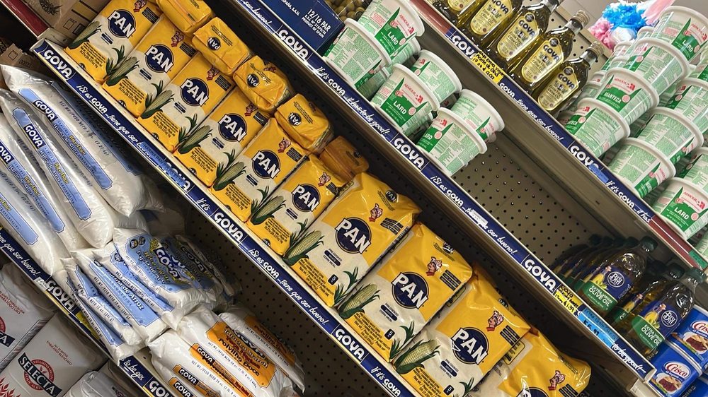 LA TAPATIA MEAT MARKET Updated October 2024 48 Photos & 83 Reviews