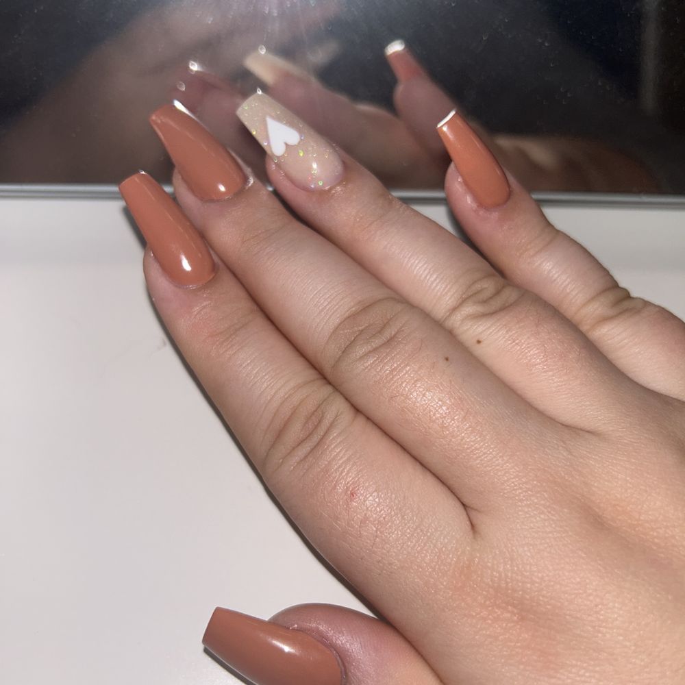 Colors Nail Spa - Nail Salons Near Me - Newberg, Oregon