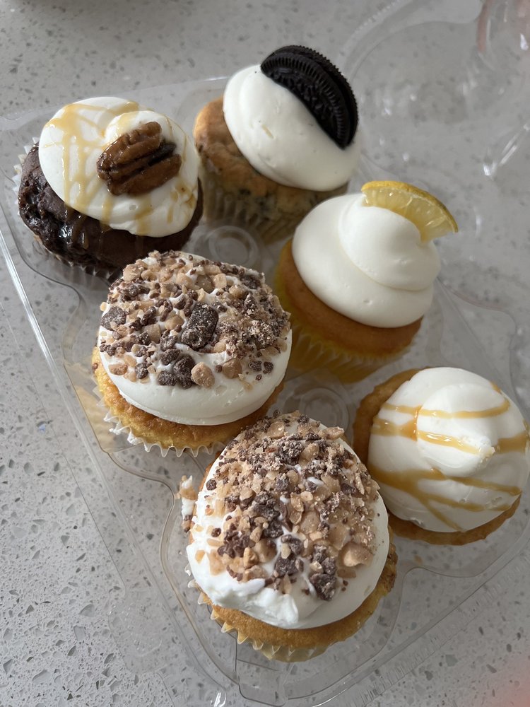 CAKE LADY CAFE Updated September 2024 14 Photos & 13 Reviews 2606