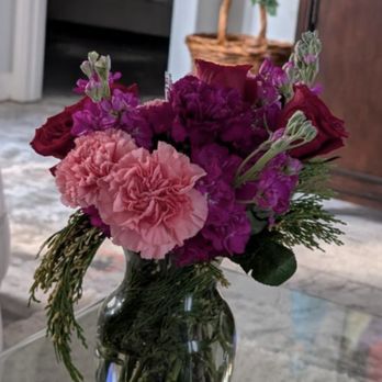 Avas Flowers - Florists Near Me