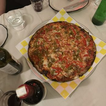 PIZZ'AMICI - Italian beef, roasted red pepper, Giardiniera - Pizza Near Me - Chicago, Illinois