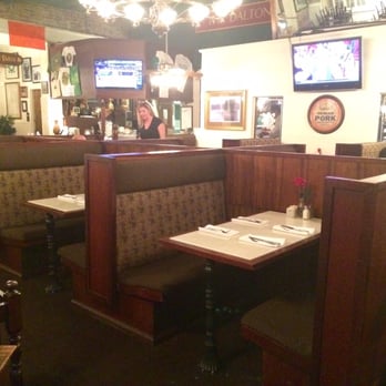 Murphy's Bar & Grill - Inside restaurant on restaurant side! - Irish Pub Near Me - Honolulu, Hawaii Murphy's Bar & Grill - Inside restaurant on restaurant side! - Irish Pub Near Me - Honolulu, Hawaii