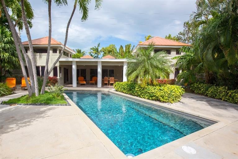 BERKSHIRE HATHAWAY HOMESERVICES KNIGHT & GARDNER REALTY 336 Duval St