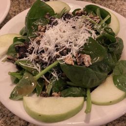 Apple walnut and fig salad