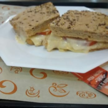 Starbucks - Sándwich pollo multicereal - Coffee & Tea Near Me - Buenos Aires, C