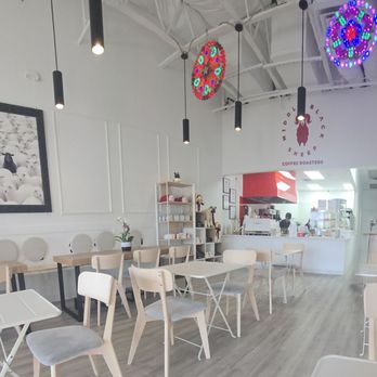 Middle Black Sheep - seating area - Coffee Roasteries Near Me - Henderson, Nevada