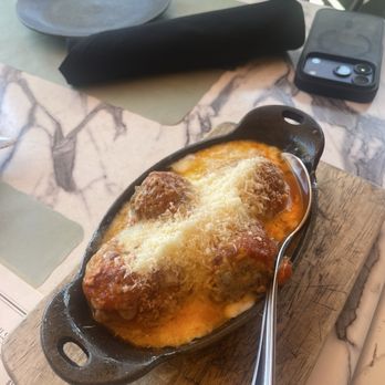 Trenta Pizza & Cucina - Meatballs - Pizza Near Me - Costa Mesa, California Trenta Pizza & Cucina - Meatballs - Pizza Near Me - Costa Mesa, California