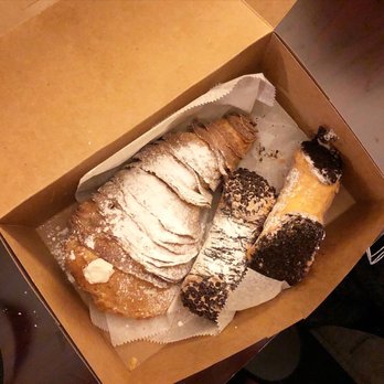 Mike's Pastry - Lobstertail And Cannoli - Bakeries Near Me - Boston, Massachusetts Mike's Pastry - Lobstertail And Cannoli - Bakeries Near Me - Boston, Massachusetts