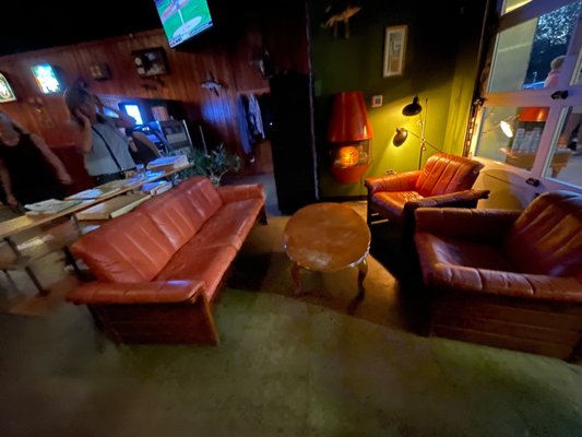 Muskellounge and Sporting Club by null