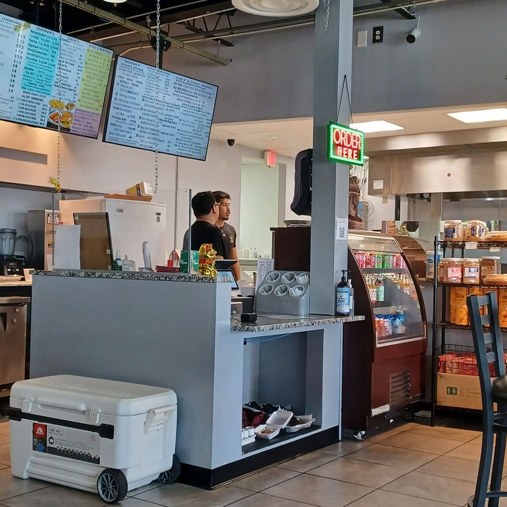 Le Bledo Eatery - Memu board and order area - Vietnamese Near Me - Springfield, Virginia Le Bledo Eatery - Memu board and order area - Vietnamese Near Me - Springfield, Virginia