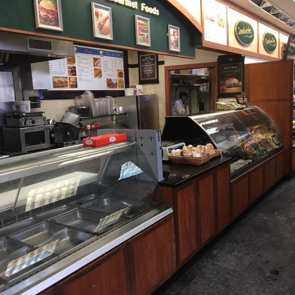 Bolla Operating - Deli selection and hot food - Gas Stations Near Me - Brooklyn, New York Bolla Operating - Deli selection and hot food - Gas Stations Near Me - Brooklyn, New York