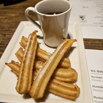Ciutat Comtal - churro with hot chocolate 3,55 - Tapas Bars Near Me - Barcelona, B