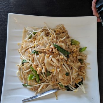 Basil Delight - Pad kee mao - Thai Near Me - Pleasanton, California