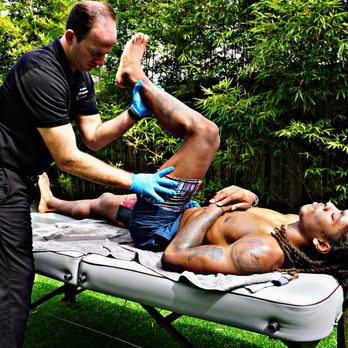 Hoffman Chiropractic - Sheldrick Redwine Miami Dolphins - Chiropractors Near Me - Boynton Beach, Florida Hoffman Chiropractic - Sheldrick Redwine Miami Dolphins - Chiropractors Near Me - Boynton Beach, Florida