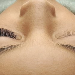 Divine Lashes - Lashes make a world of difference!
