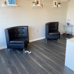 Purele Waxing Salon - Inside
